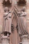 скульптуры на соборе